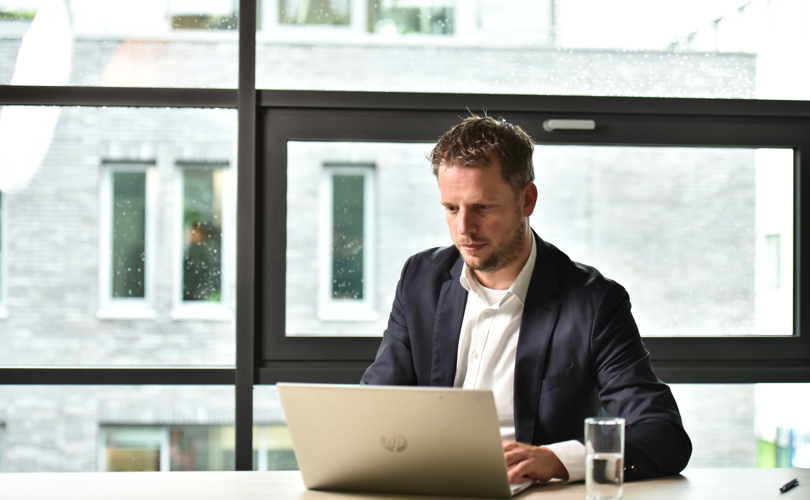 Thomas vergadertafel